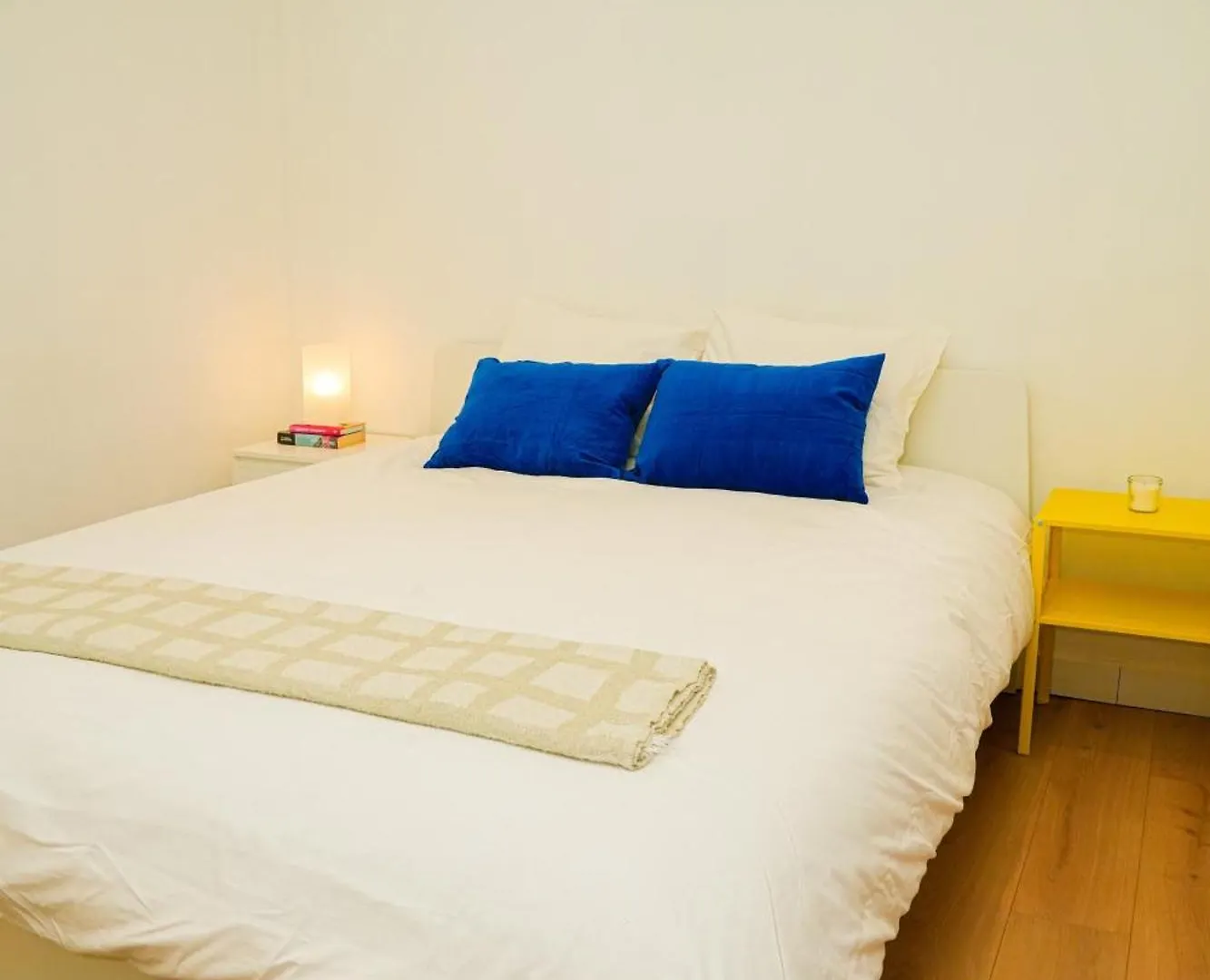 Apartment Lovely 1Br & 1Lr Apt For 4P, Only 15 Min Walk To City Center Ghent
