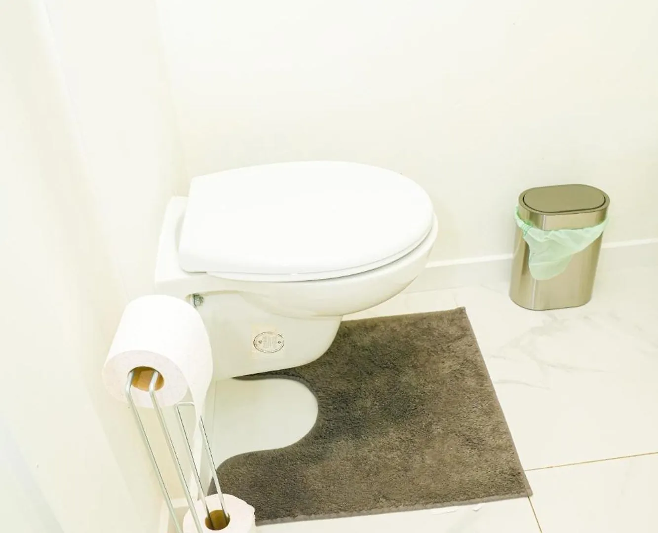 Lovely 1Br & 1Lr Apt For 4P, Only 15 Min Walk To City Center Ghent Apartment