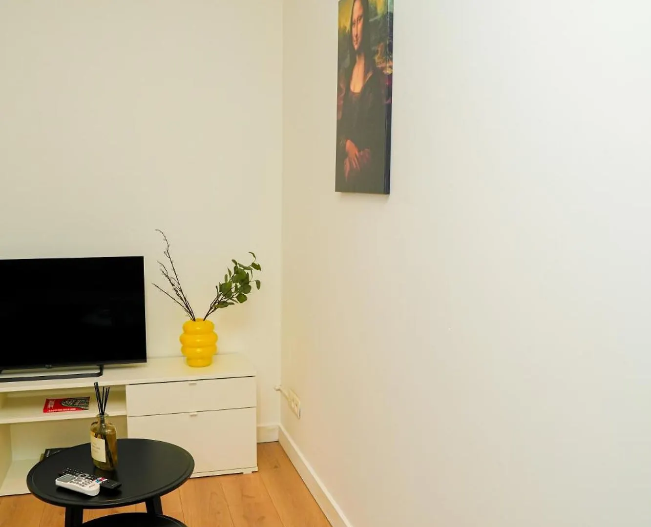 Lovely 1Br & 1Lr Apt For 4P, Only 15 Min Walk To City Center Ghent Belgium